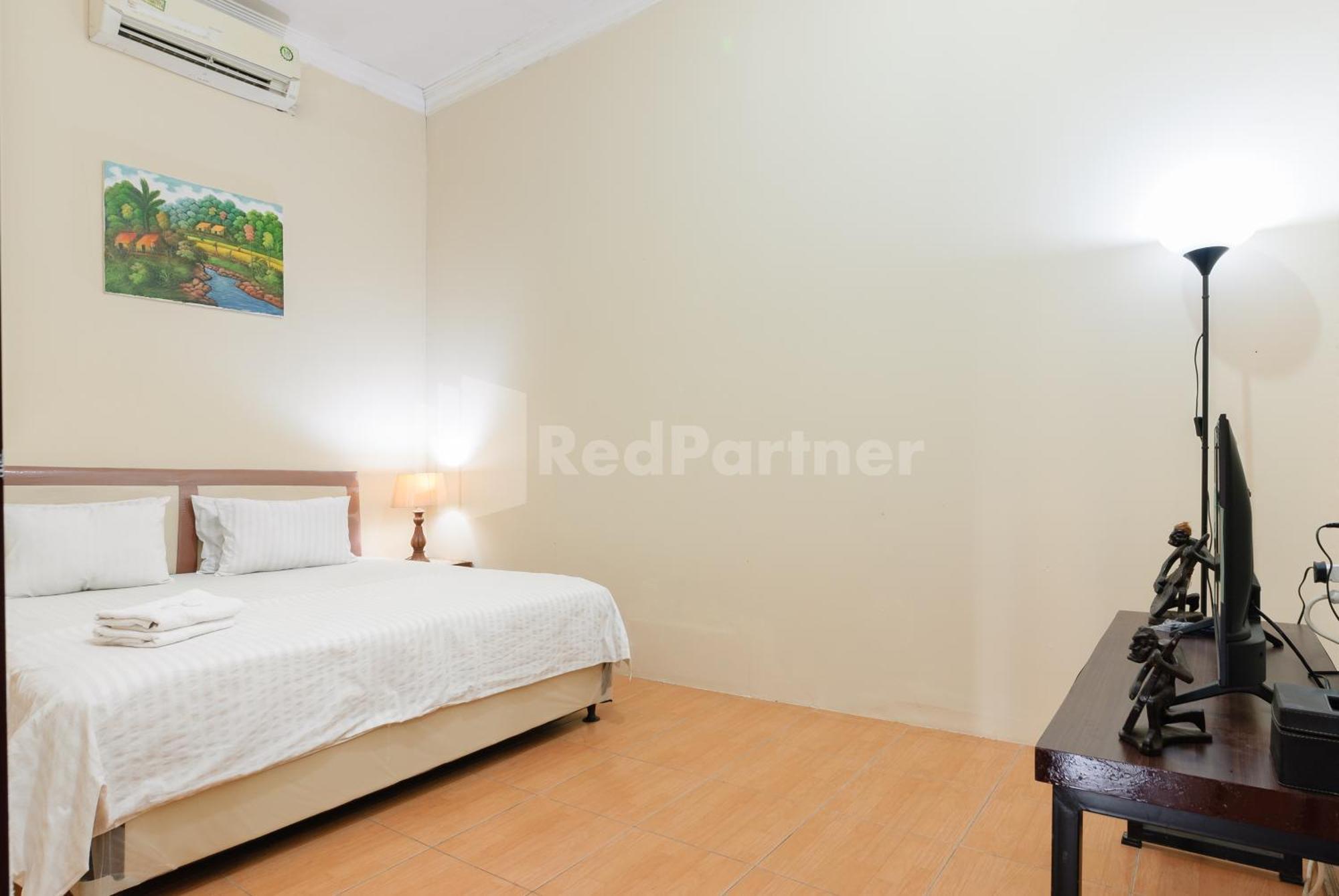 Sr Residence Near Mall Ciputra Cibubur Mitra Reddoorz Bekasi Exterior photo